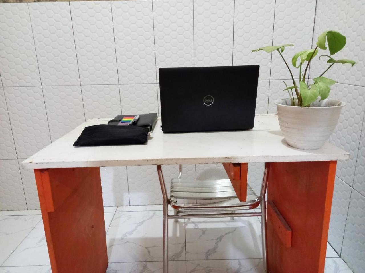 Oyo 93846 Gerlong Homestay Bandung Extérieur photo
